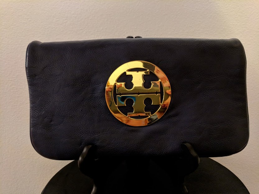 41003 B1 CHB Elegant & Classic Navy Blue Leather Tory Burch “Reva” Bag – A  Vintage Address